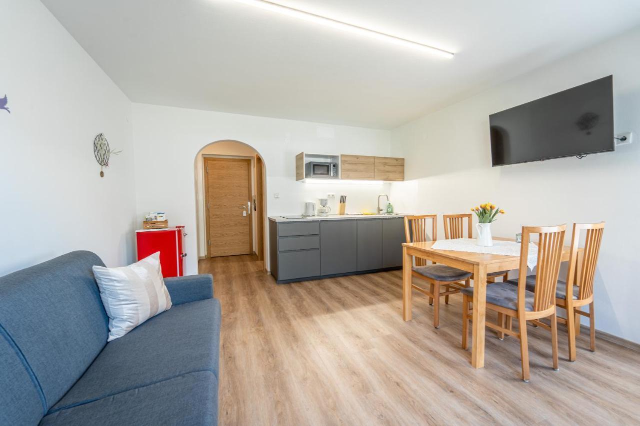 Mias Apartments Рабла Екстер'єр фото