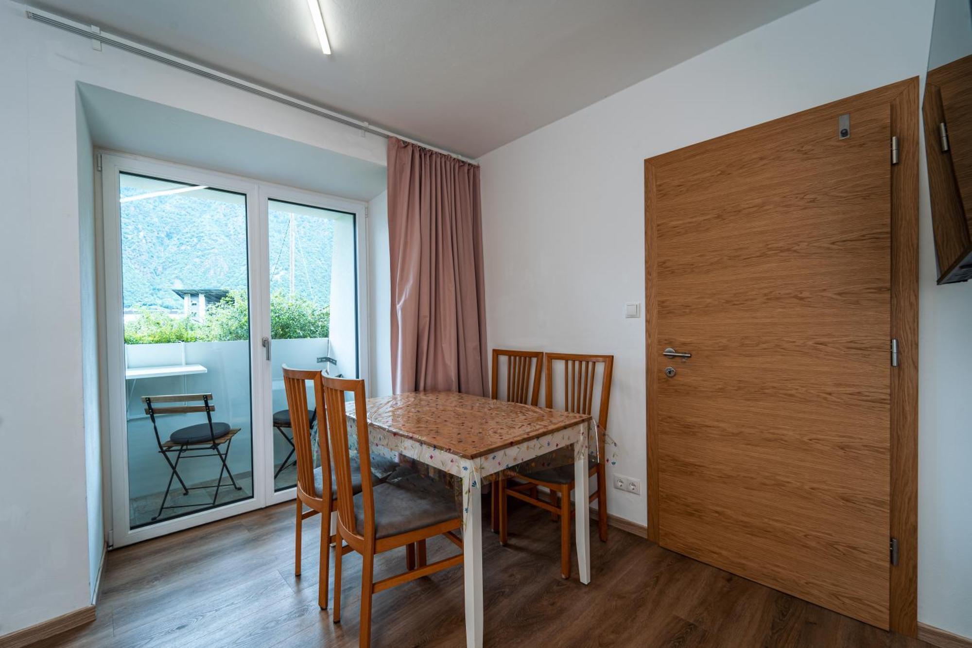 Mias Apartments Рабла Екстер'єр фото